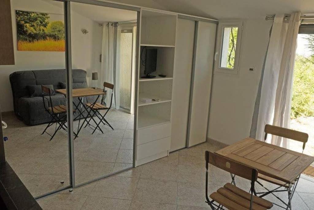Villa La Lurette, Appartement Et Studio Saint-Etienne-les-Orgues Exterior photo